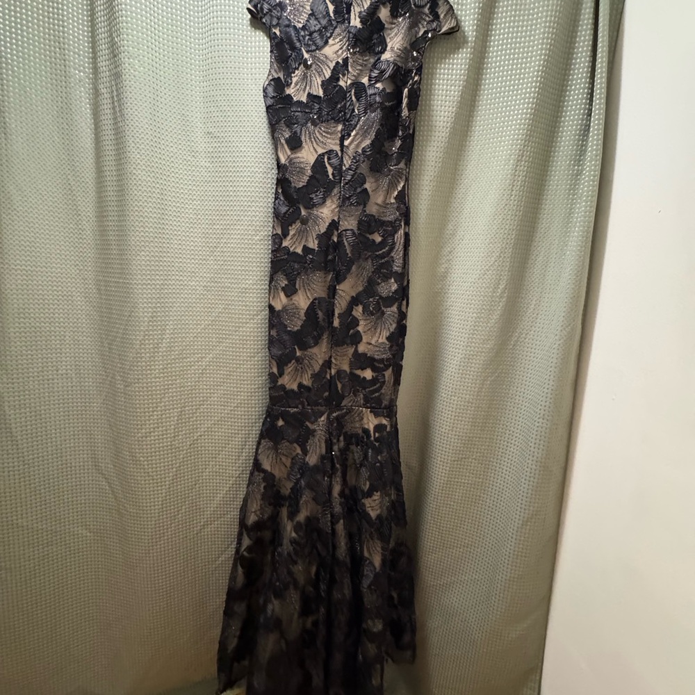 Wayf Black and Tan Lace Gown Size M (4-6)